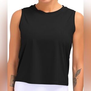 NWOT | Black Cropped Workout Top | Black | Large